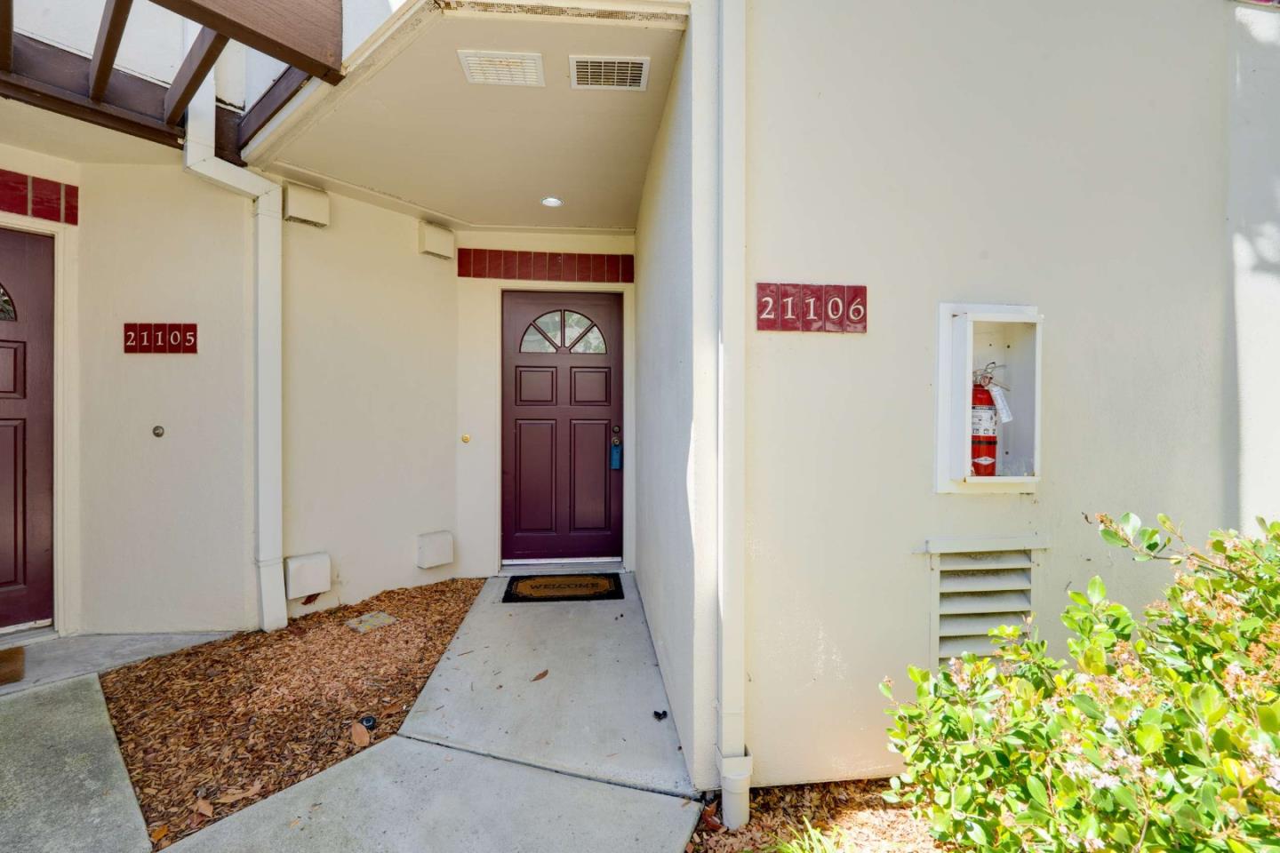 Detail Gallery Image 2 of 40 For 540 Shorebird Cir #21106,  Redwood City,  CA 94065 - 2 Beds | 2 Baths