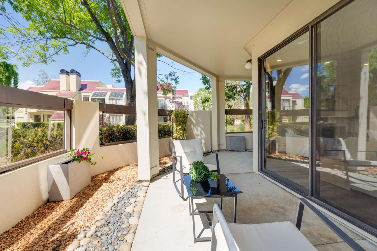 Detail Gallery Image 27 of 40 For 540 Shorebird Cir #21106,  Redwood City,  CA 94065 - 2 Beds | 2 Baths