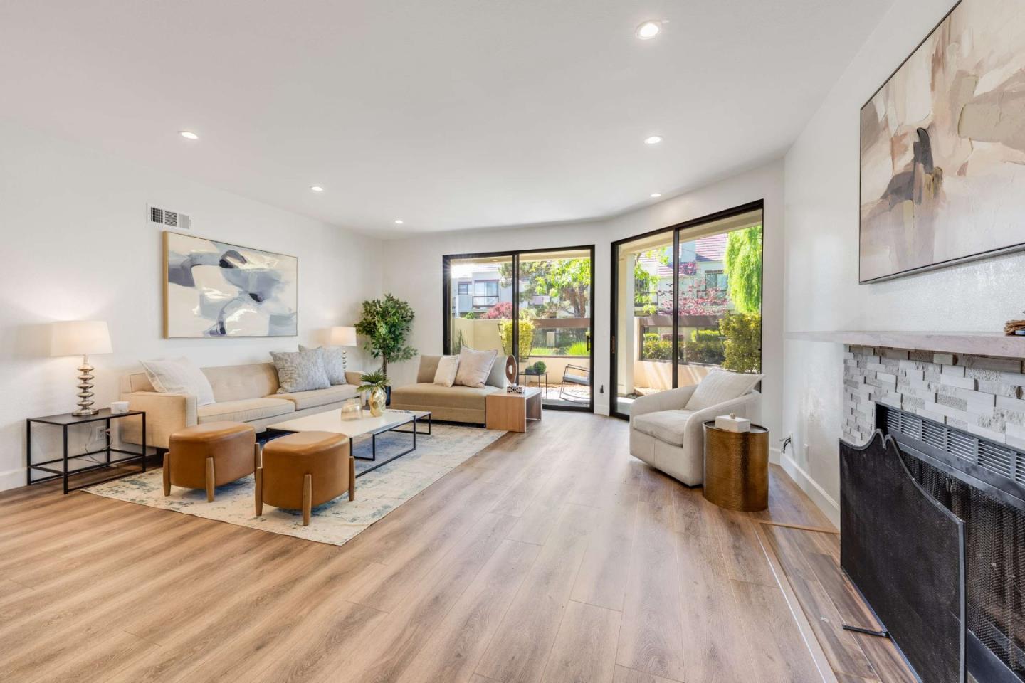 Detail Gallery Image 5 of 40 For 540 Shorebird Cir #21106,  Redwood City,  CA 94065 - 2 Beds | 2 Baths