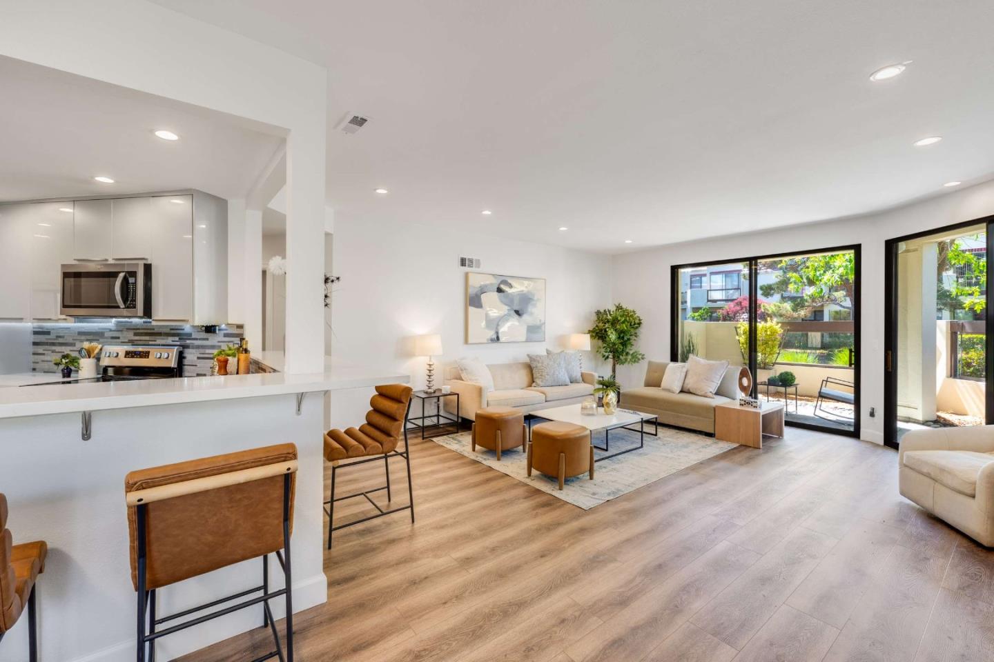 Detail Gallery Image 8 of 40 For 540 Shorebird Cir #21106,  Redwood City,  CA 94065 - 2 Beds | 2 Baths