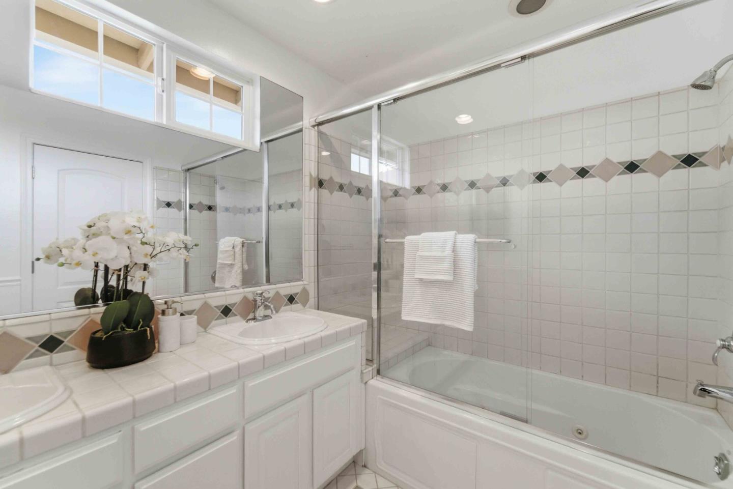 Detail Gallery Image 23 of 58 For 3488 Suncrest Ave, San Jose,  CA 95132 - 4 Beds | 3 Baths