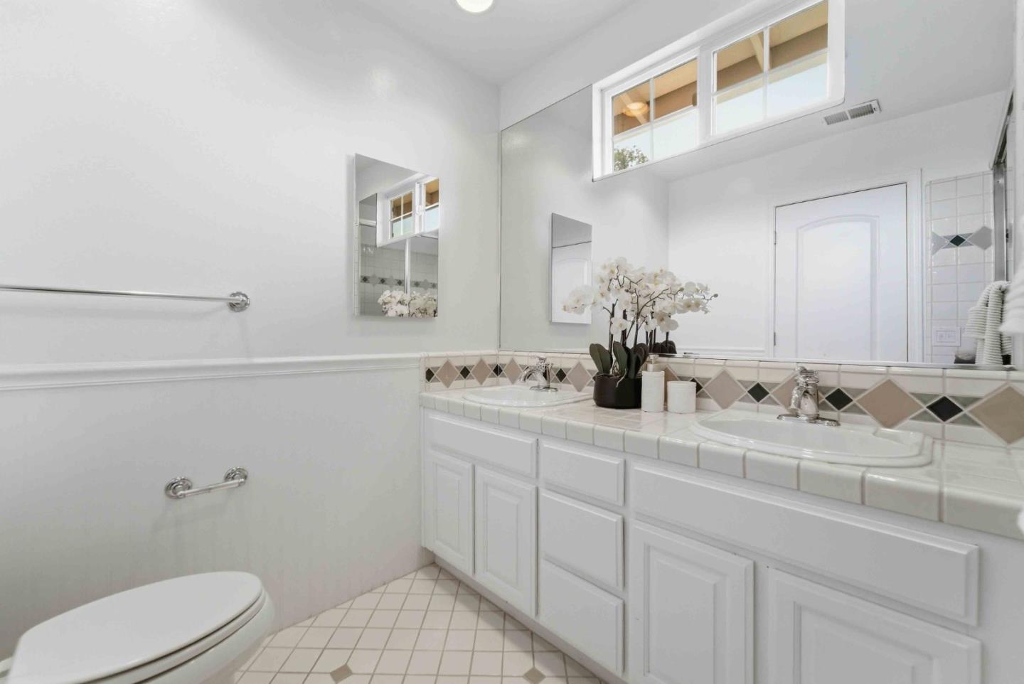 Detail Gallery Image 25 of 58 For 3488 Suncrest Ave, San Jose,  CA 95132 - 4 Beds | 3 Baths