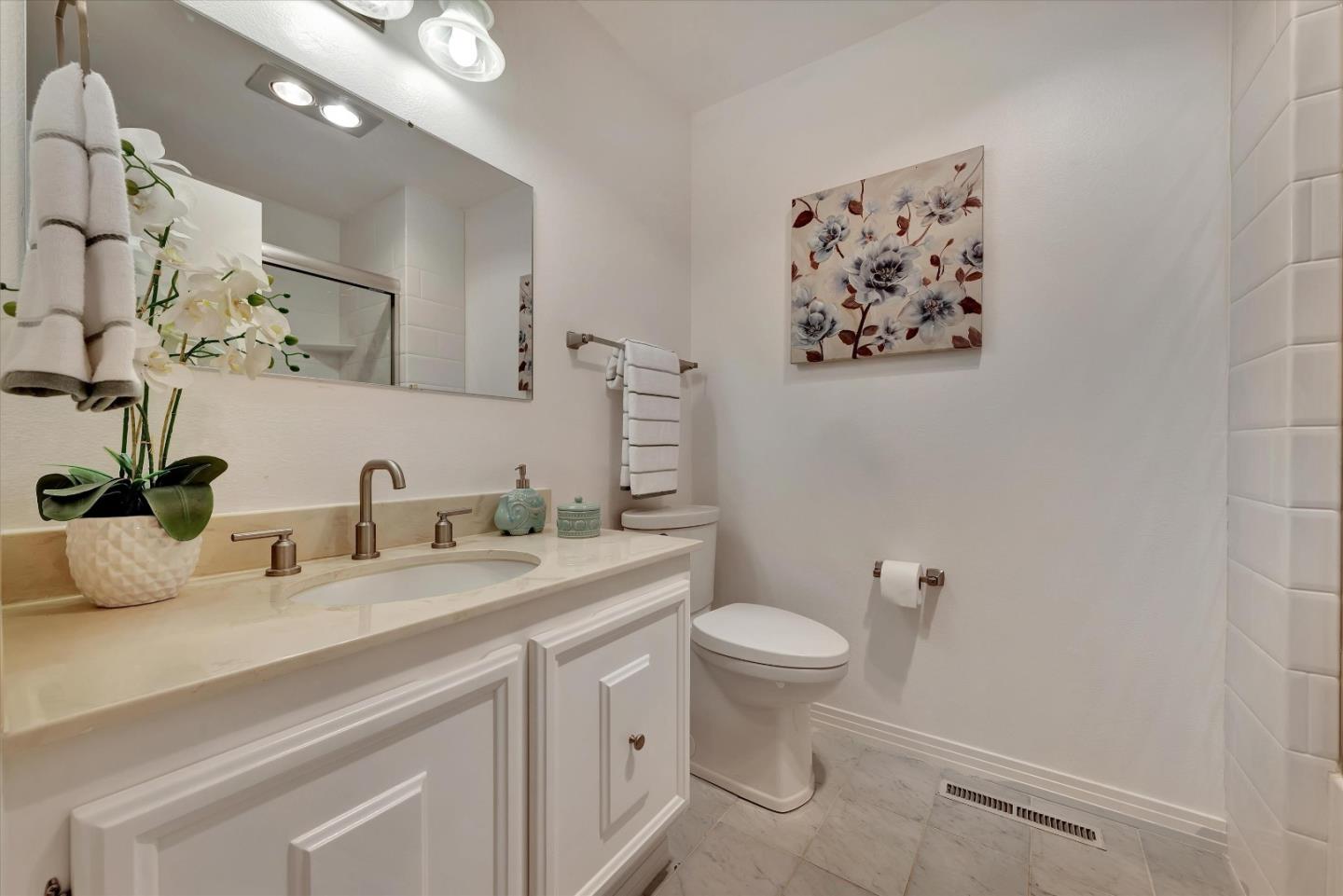 Detail Gallery Image 14 of 38 For 5302 Cribari Hts, San Jose,  CA 95135 - 2 Beds | 2 Baths