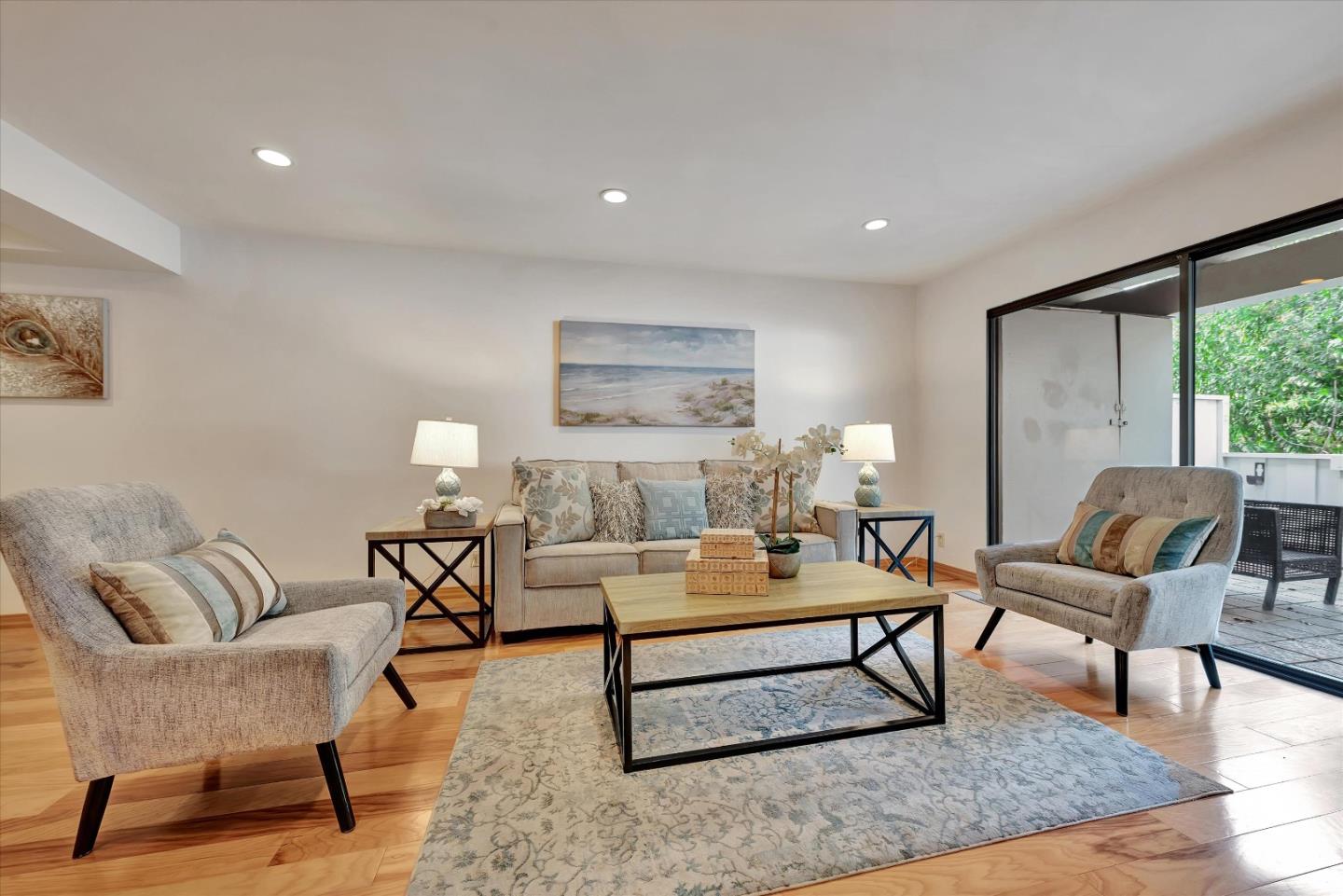 Detail Gallery Image 3 of 38 For 5302 Cribari Hts, San Jose,  CA 95135 - 2 Beds | 2 Baths