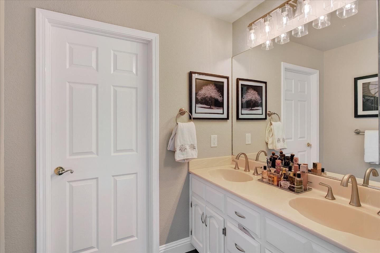 Detail Gallery Image 17 of 30 For 918 University Ave, San Jose,  CA 95126 - 4 Beds | 2 Baths