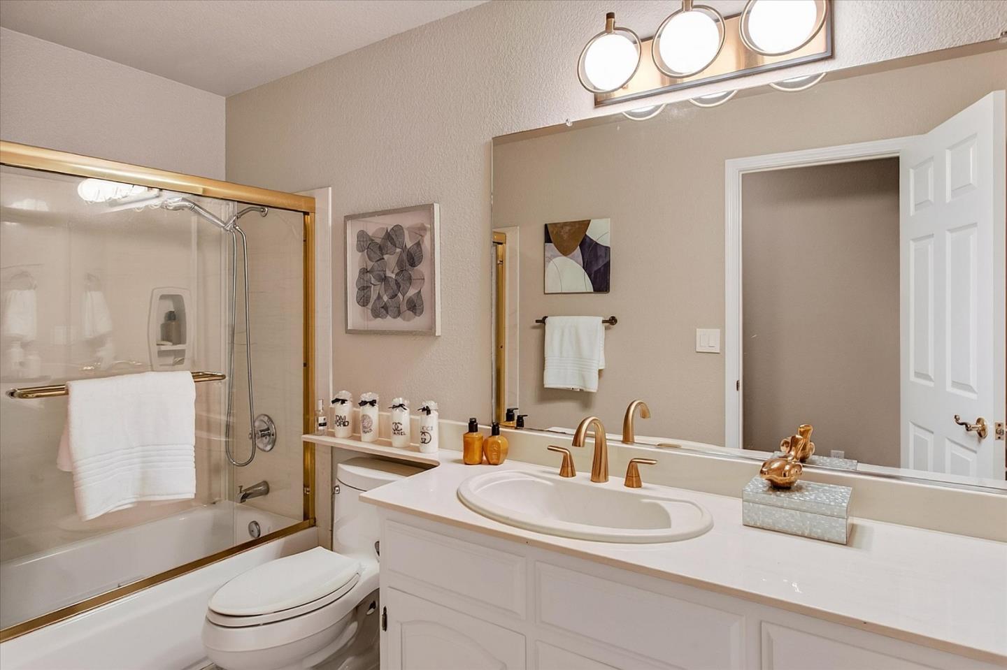 Detail Gallery Image 19 of 30 For 918 University Ave, San Jose,  CA 95126 - 4 Beds | 2 Baths