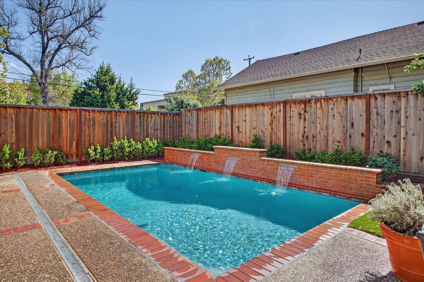 Detail Gallery Image 23 of 30 For 918 University Ave, San Jose,  CA 95126 - 4 Beds | 2 Baths