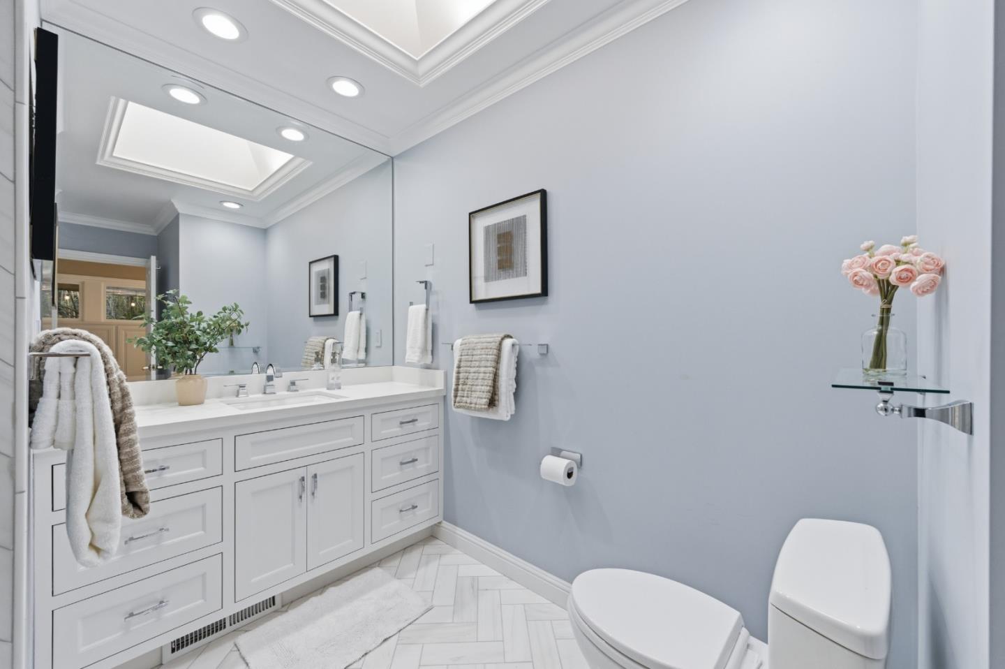 Detail Gallery Image 20 of 52 For 1700 Pine Knoll Dr, Belmont,  CA 94002 - 4 Beds | 4 Baths