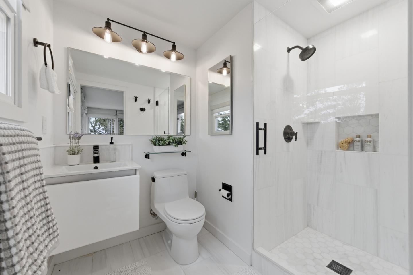 Detail Gallery Image 30 of 52 For 1700 Pine Knoll Dr, Belmont,  CA 94002 - 4 Beds | 4 Baths