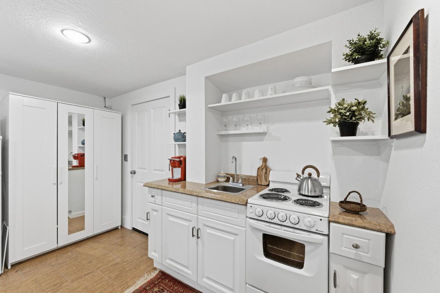 Detail Gallery Image 45 of 52 For 1700 Pine Knoll Dr, Belmont,  CA 94002 - 4 Beds | 4 Baths