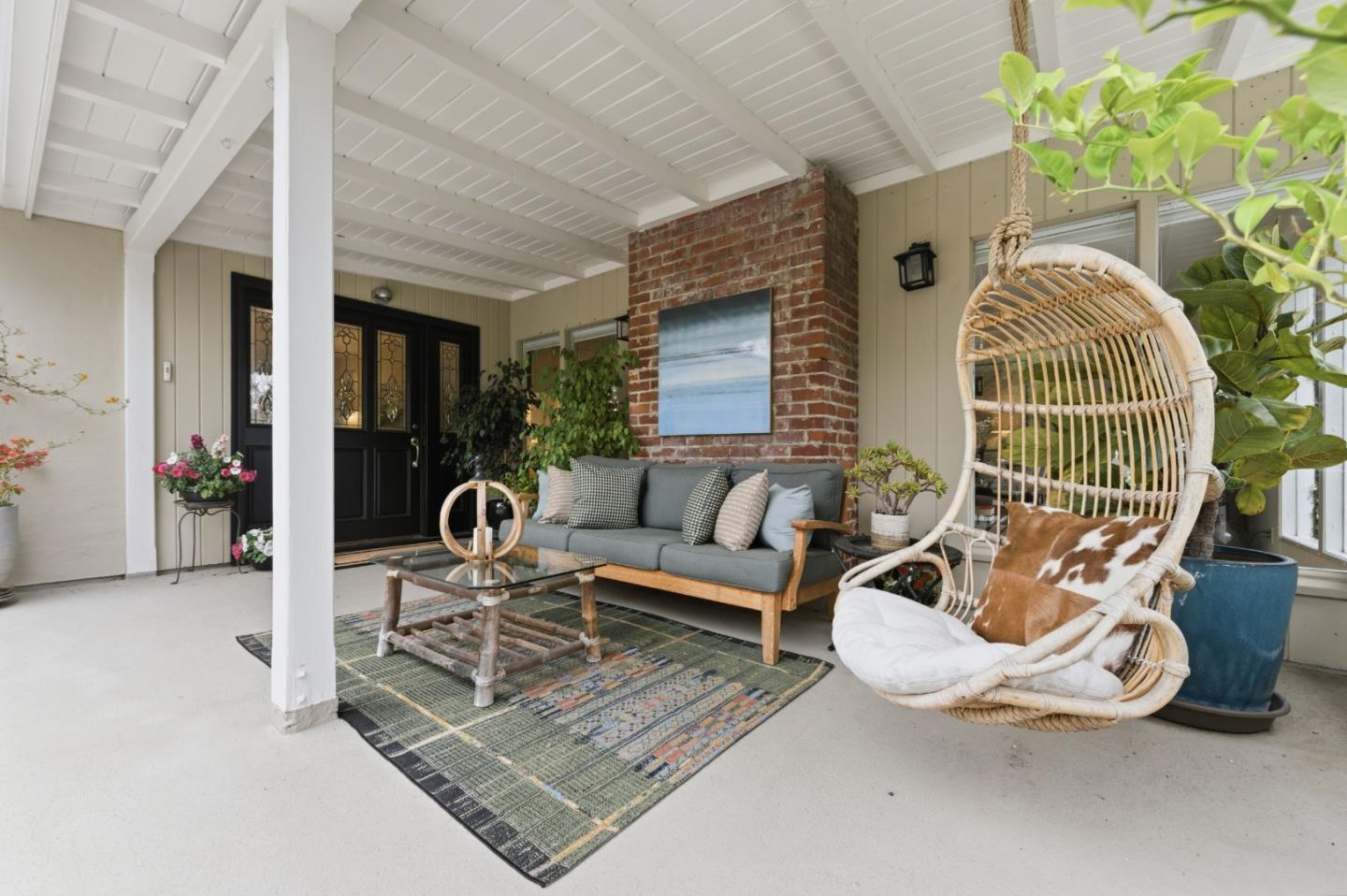 Detail Gallery Image 6 of 52 For 1700 Pine Knoll Dr, Belmont,  CA 94002 - 4 Beds | 4 Baths