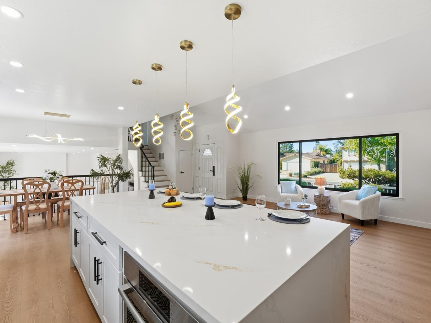 Front Image Thumbnail for ML82041505