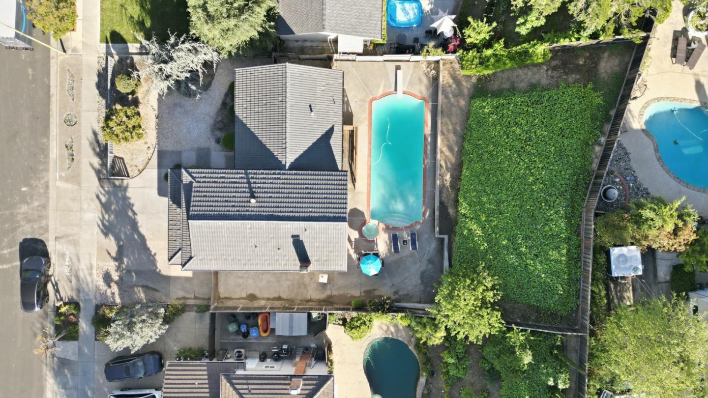 Detail Gallery Image 23 of 27 For 1432 Montelegre Dr, San Jose,  CA 95120 - 3 Beds | 2/1 Baths