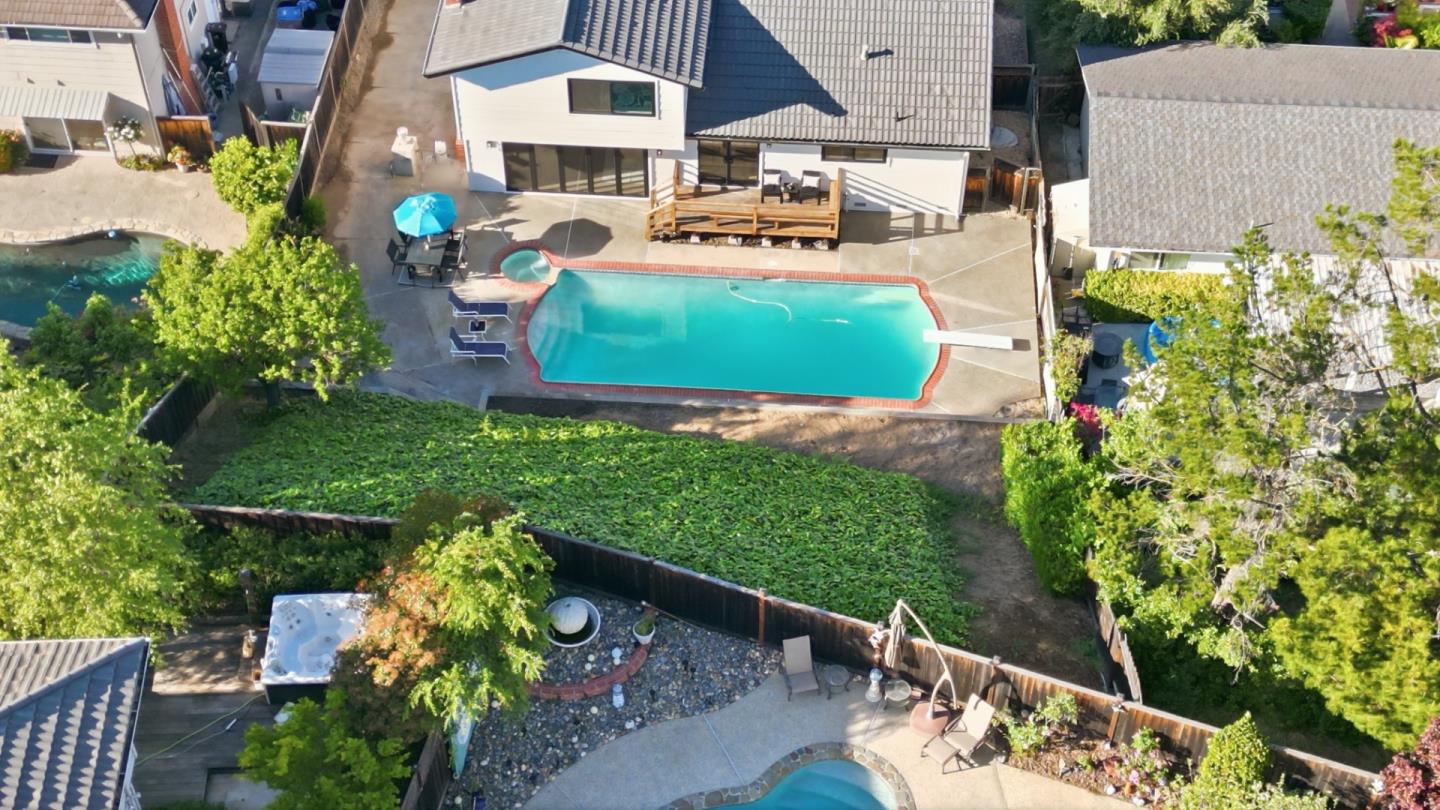 Detail Gallery Image 24 of 27 For 1432 Montelegre Dr, San Jose,  CA 95120 - 3 Beds | 2/1 Baths