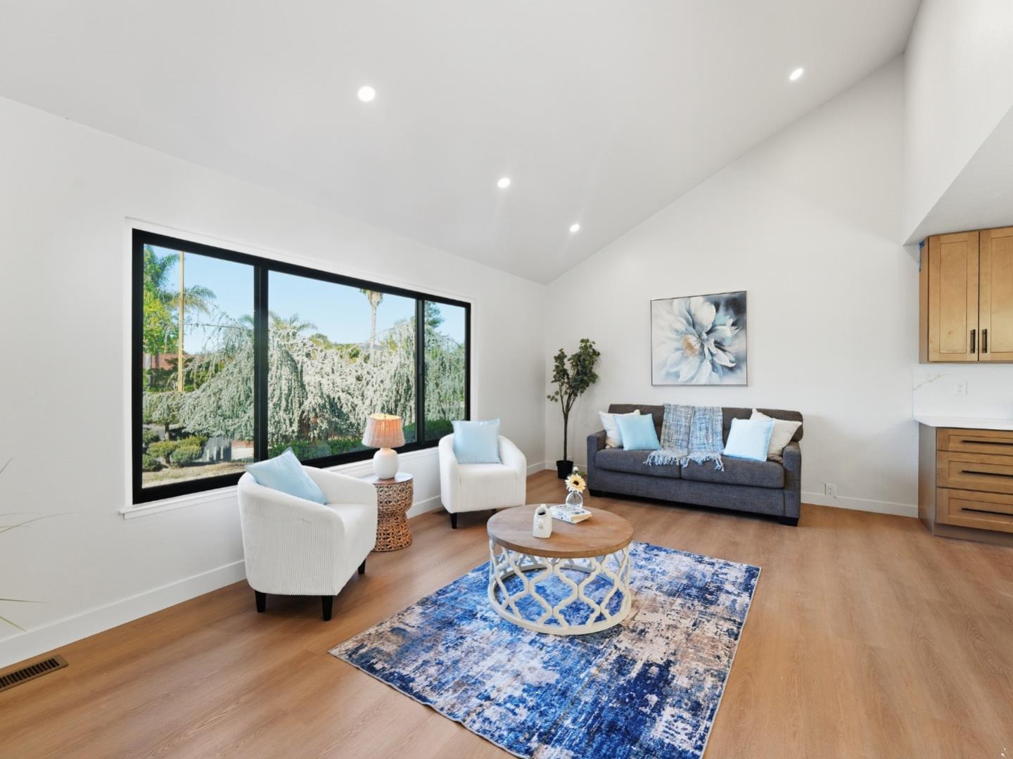 Detail Gallery Image 3 of 27 For 1432 Montelegre Dr, San Jose,  CA 95120 - 3 Beds | 2/1 Baths