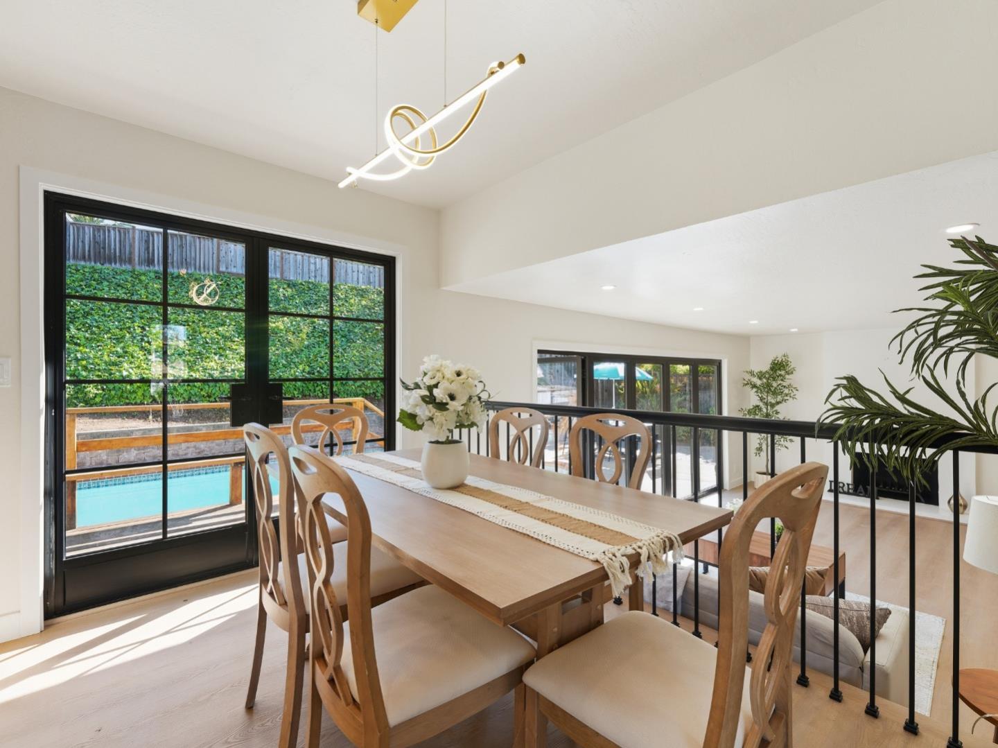 Detail Gallery Image 4 of 27 For 1432 Montelegre Dr, San Jose,  CA 95120 - 3 Beds | 2/1 Baths