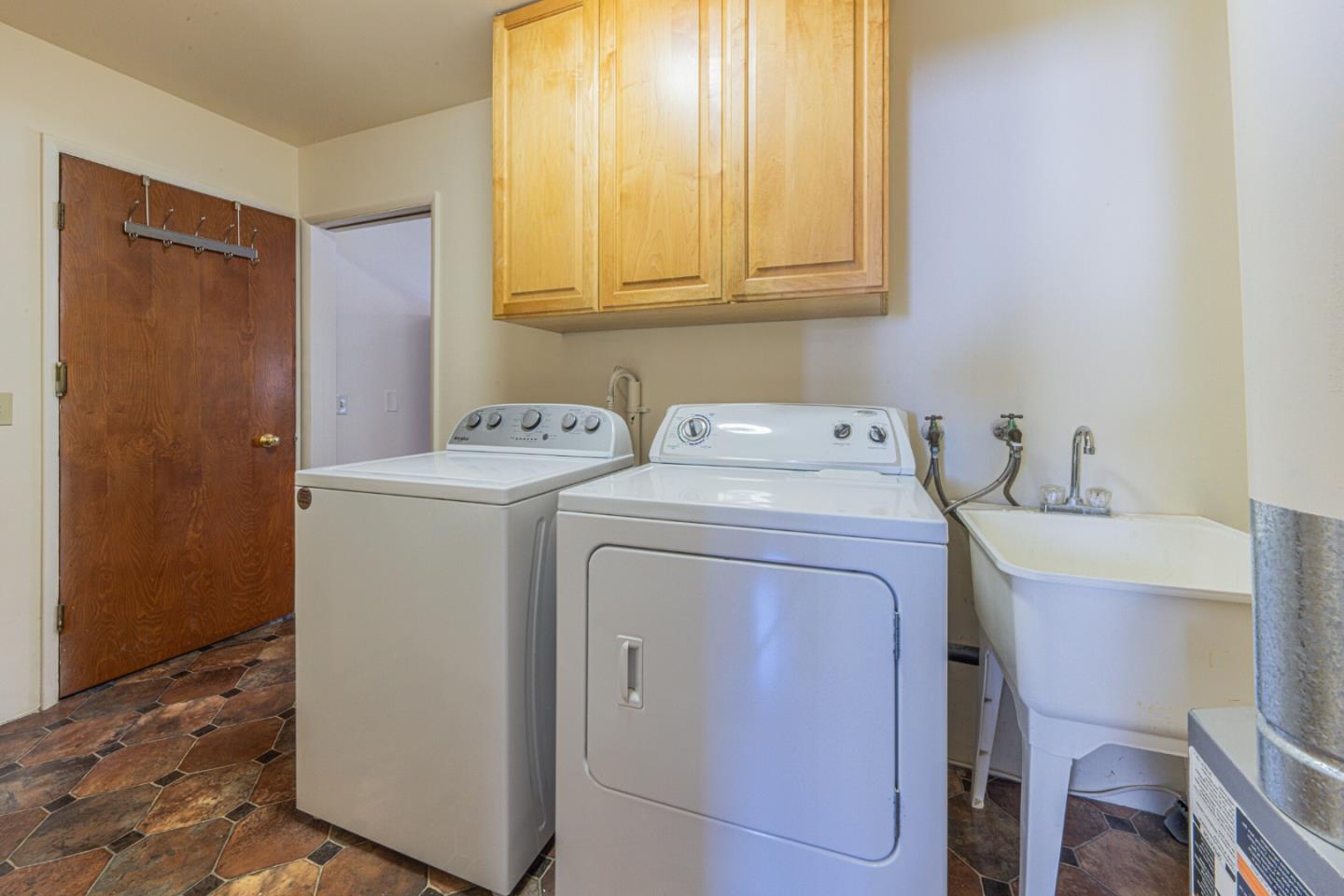 Detail Gallery Image 15 of 28 For 2 Portola Ave, Monterey,  CA 93940 - 3 Beds | 2 Baths