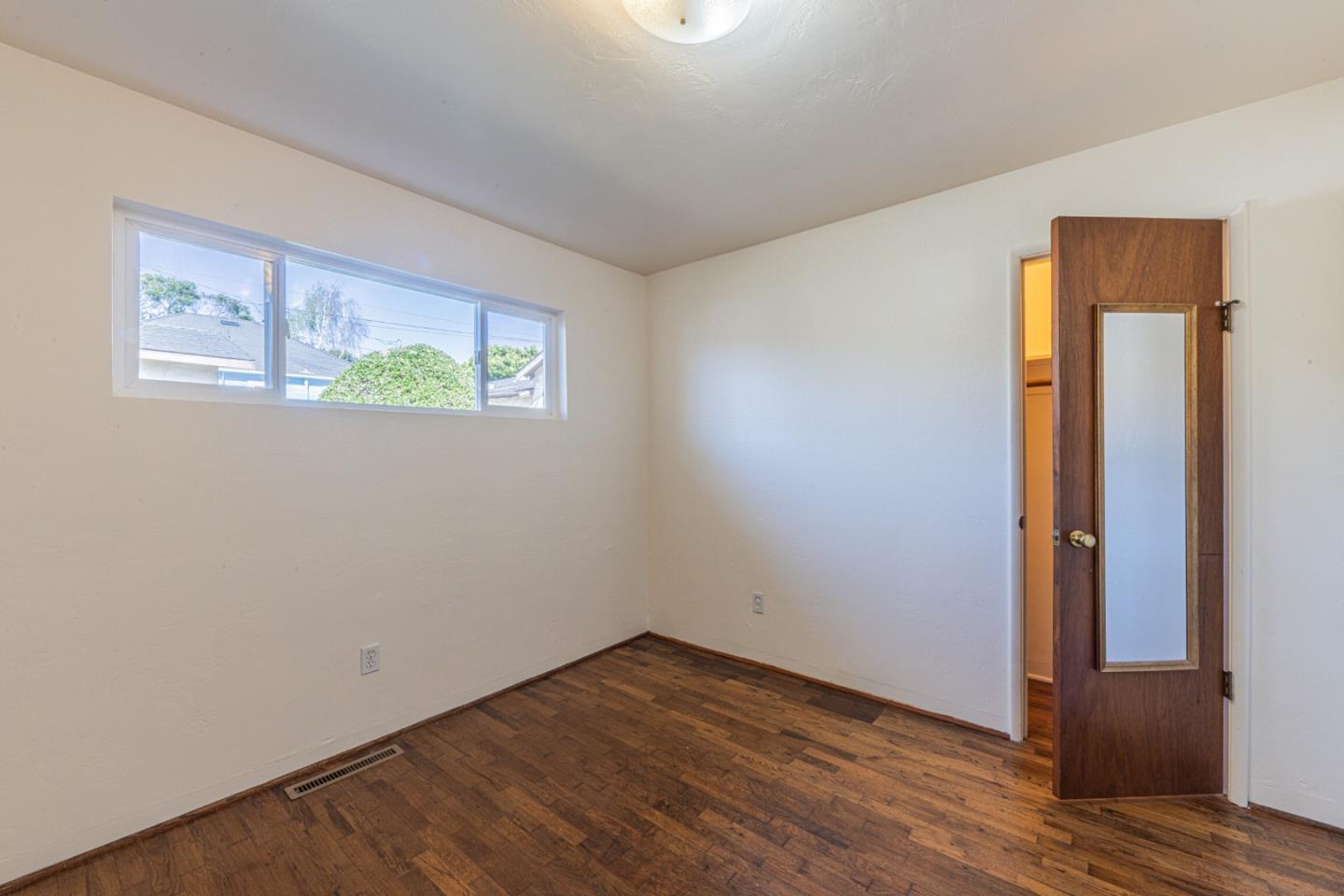 Detail Gallery Image 19 of 28 For 2 Portola Ave, Monterey,  CA 93940 - 3 Beds | 2 Baths