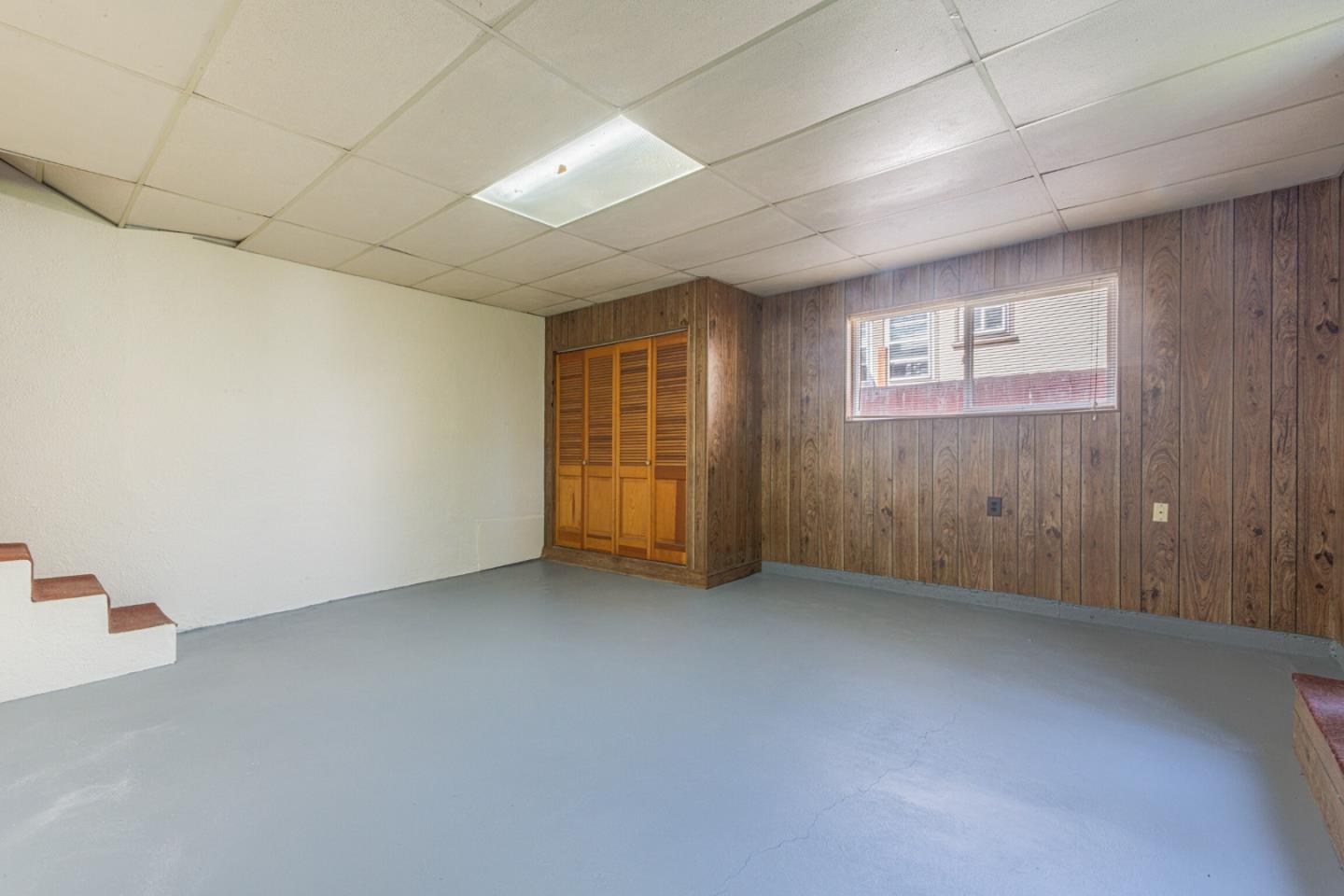 Detail Gallery Image 27 of 28 For 2 Portola Ave, Monterey,  CA 93940 - 3 Beds | 2 Baths