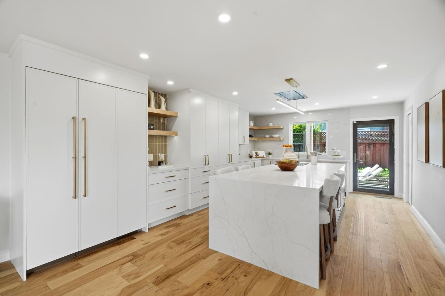 Detail Gallery Image 12 of 101 For 845 Groton Ct, Sunnyvale,  CA 94087 - 5 Beds | 3 Baths