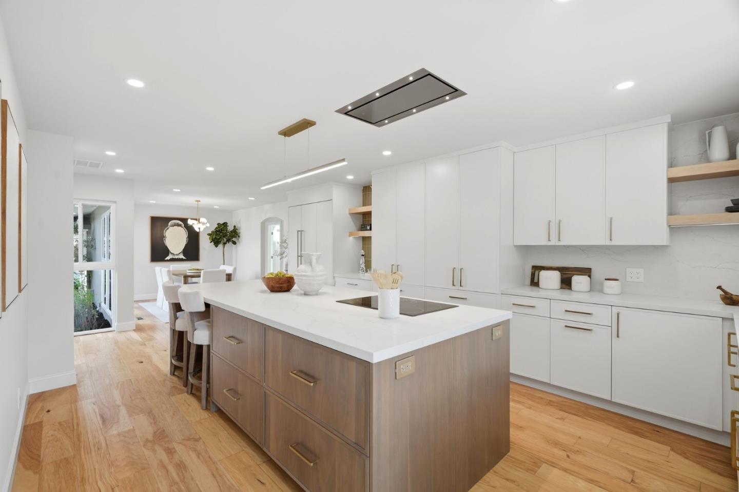 Detail Gallery Image 18 of 101 For 845 Groton Ct, Sunnyvale,  CA 94087 - 5 Beds | 3 Baths