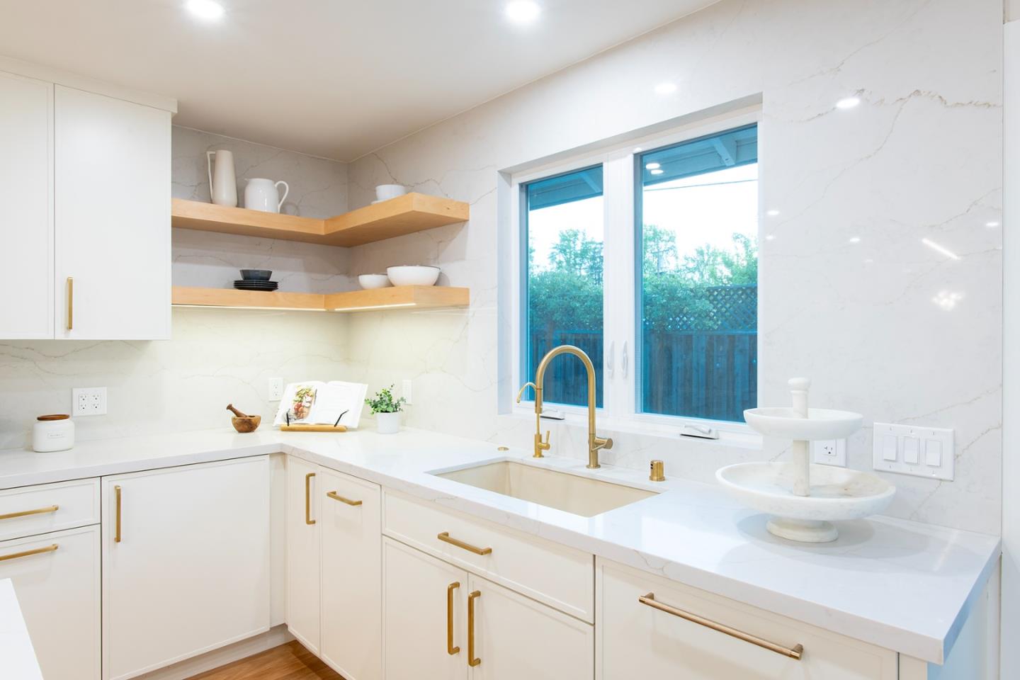 Detail Gallery Image 20 of 101 For 845 Groton Ct, Sunnyvale,  CA 94087 - 5 Beds | 3 Baths