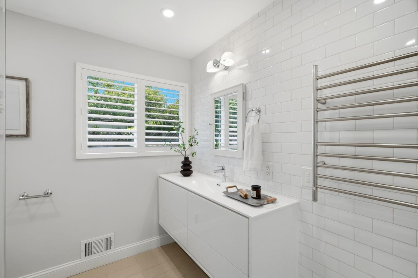 Detail Gallery Image 38 of 101 For 845 Groton Ct, Sunnyvale,  CA 94087 - 5 Beds | 3 Baths