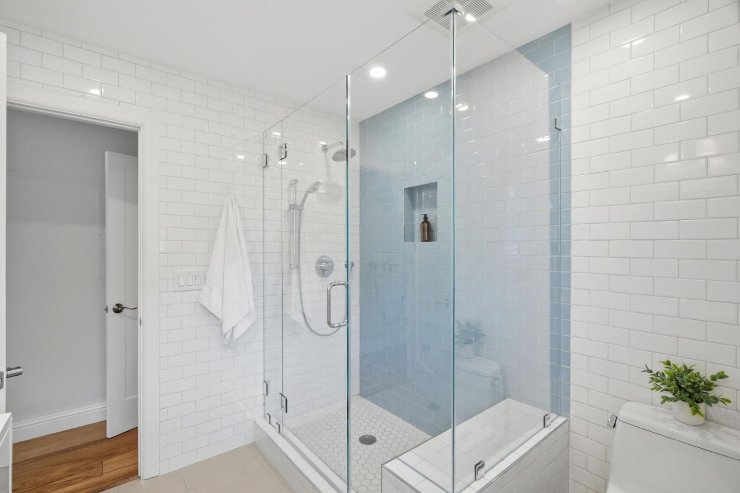 Detail Gallery Image 39 of 101 For 845 Groton Ct, Sunnyvale,  CA 94087 - 5 Beds | 3 Baths