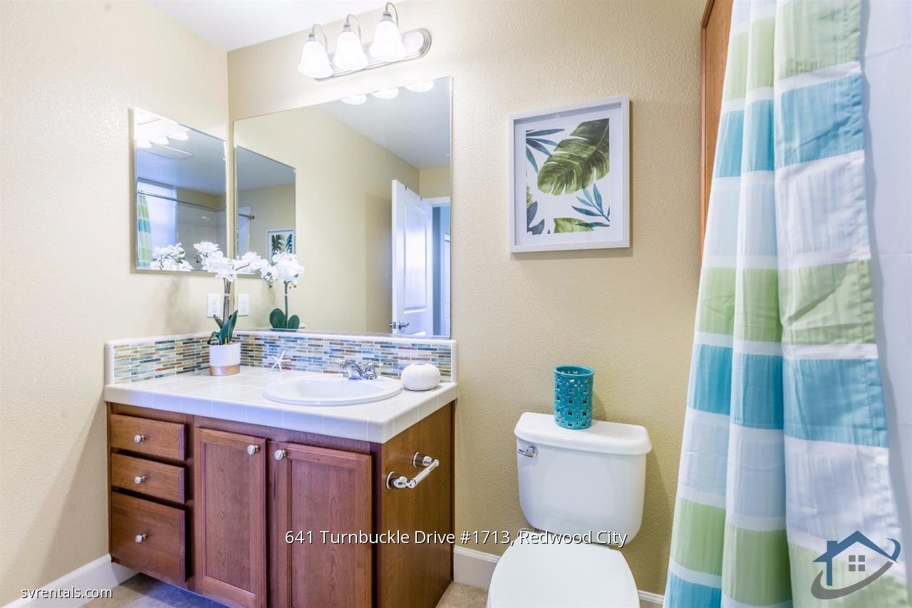 Detail Gallery Image 12 of 15 For 641 Turnbuckle Dr #1713,  Redwood City,  CA 94063 - 2 Beds | 2/1 Baths