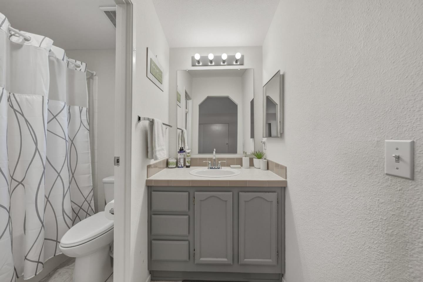 Detail Gallery Image 22 of 38 For 4315 Lakeshore Blvd, Nice,  CA 95464 - 2 Beds | 2 Baths