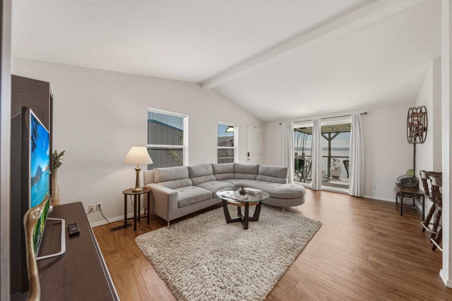 Detail Gallery Image 5 of 38 For 4315 Lakeshore Blvd, Nice,  CA 95464 - 2 Beds | 2 Baths