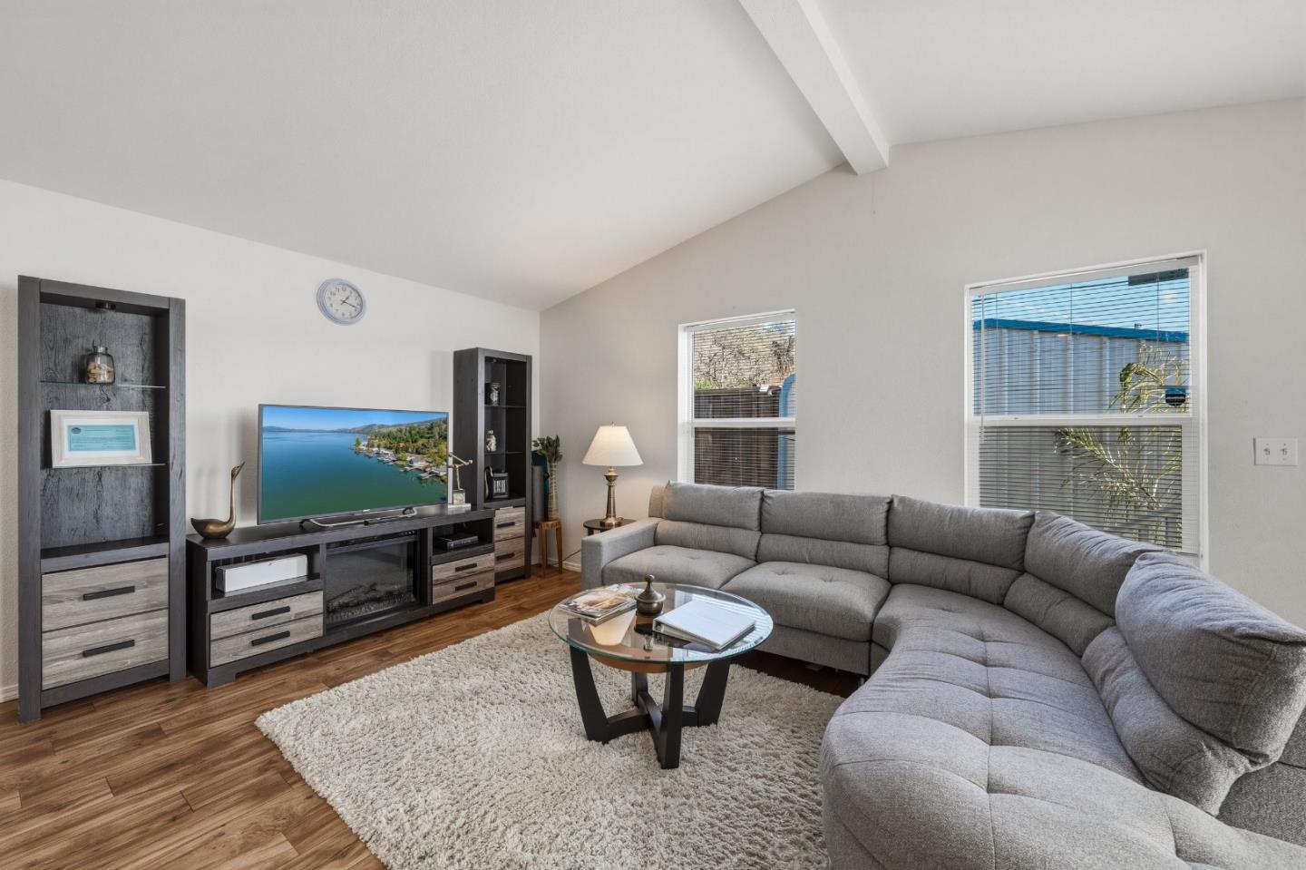 Detail Gallery Image 6 of 38 For 4315 Lakeshore Blvd, Nice,  CA 95464 - 2 Beds | 2 Baths