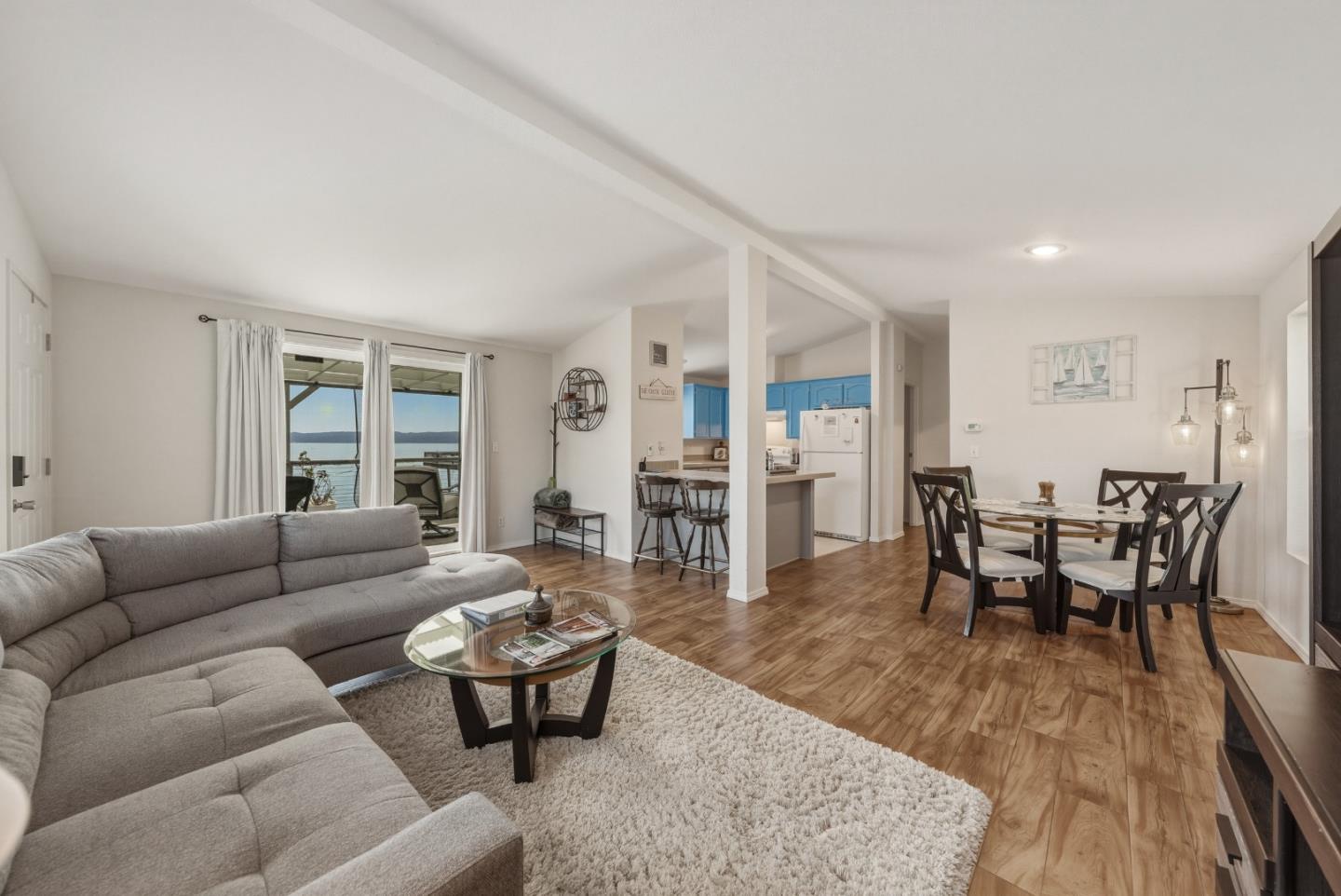 Detail Gallery Image 8 of 38 For 4315 Lakeshore Blvd, Nice,  CA 95464 - 2 Beds | 2 Baths