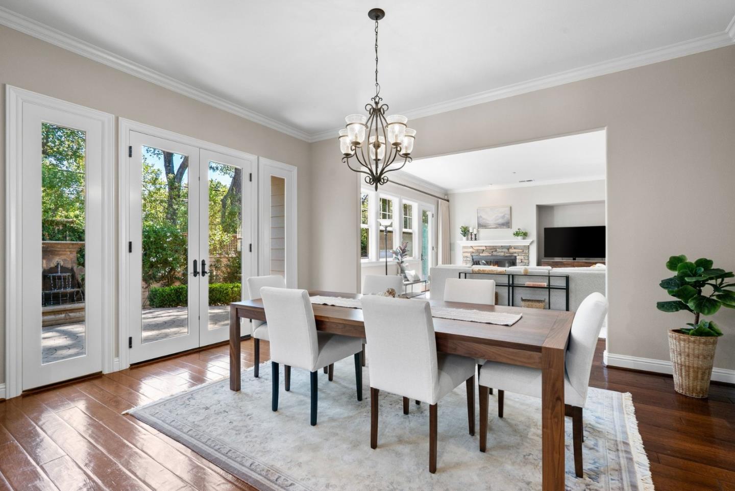 Detail Gallery Image 10 of 51 For 335 Bridlewood Ct, Santa Cruz,  CA 95060 - 5 Beds | 5/1 Baths