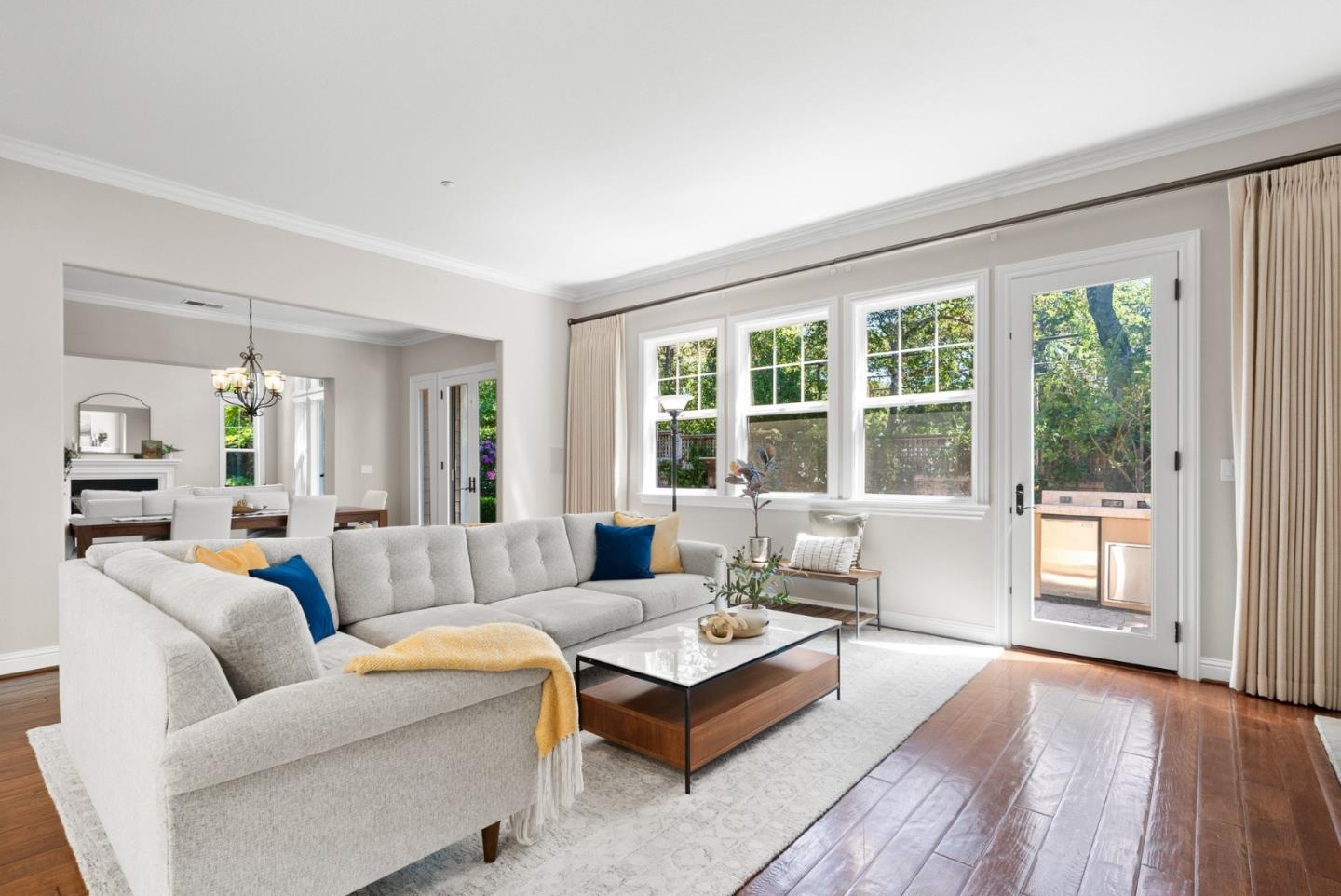 Detail Gallery Image 12 of 51 For 335 Bridlewood Ct, Santa Cruz,  CA 95060 - 5 Beds | 5/1 Baths