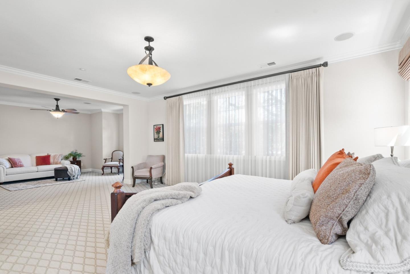 Detail Gallery Image 23 of 51 For 335 Bridlewood Ct, Santa Cruz,  CA 95060 - 5 Beds | 5/1 Baths