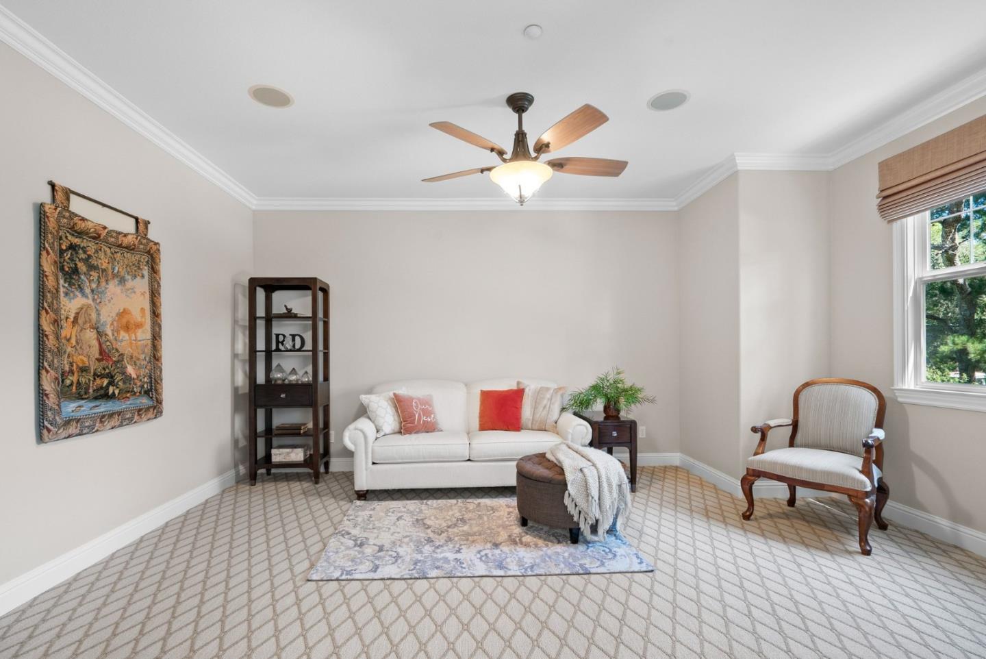 Detail Gallery Image 24 of 51 For 335 Bridlewood Ct, Santa Cruz,  CA 95060 - 5 Beds | 5/1 Baths