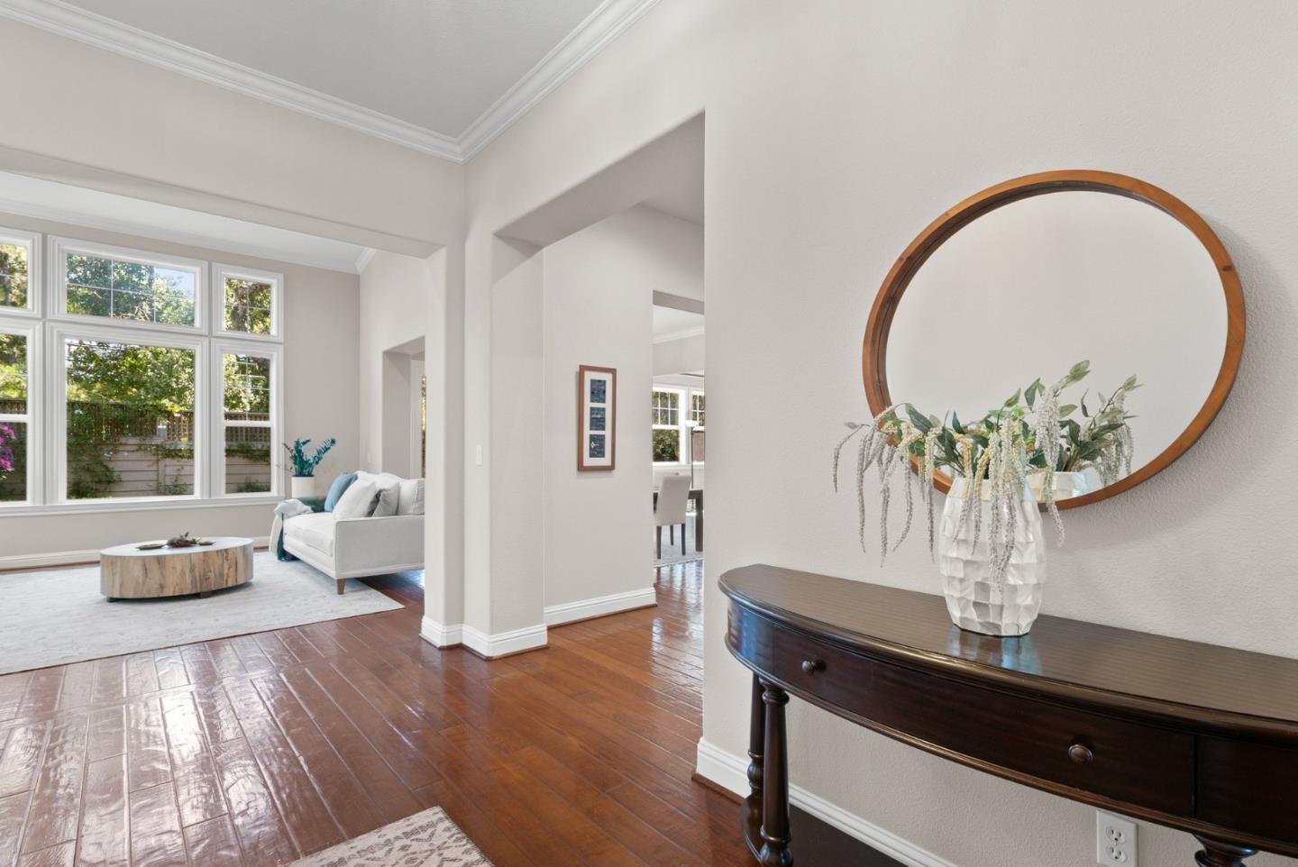 Detail Gallery Image 4 of 51 For 335 Bridlewood Ct, Santa Cruz,  CA 95060 - 5 Beds | 5/1 Baths