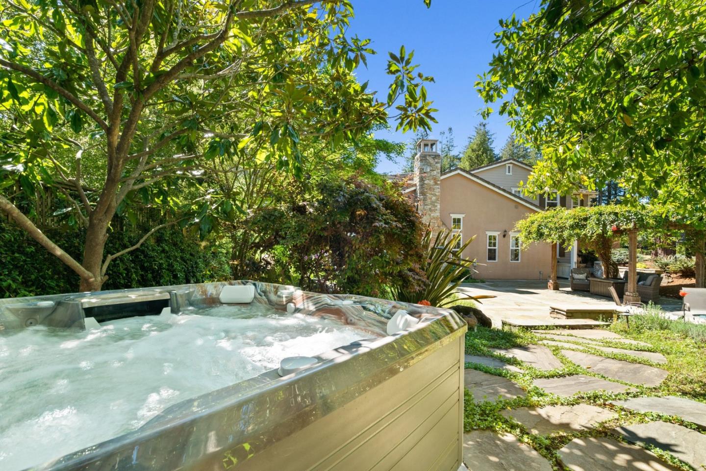 Detail Gallery Image 42 of 51 For 335 Bridlewood Ct, Santa Cruz,  CA 95060 - 5 Beds | 5/1 Baths