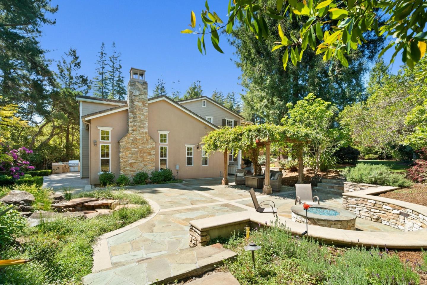 Detail Gallery Image 43 of 51 For 335 Bridlewood Ct, Santa Cruz,  CA 95060 - 5 Beds | 5/1 Baths