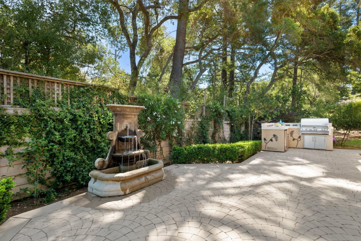 Detail Gallery Image 45 of 51 For 335 Bridlewood Ct, Santa Cruz,  CA 95060 - 5 Beds | 5/1 Baths