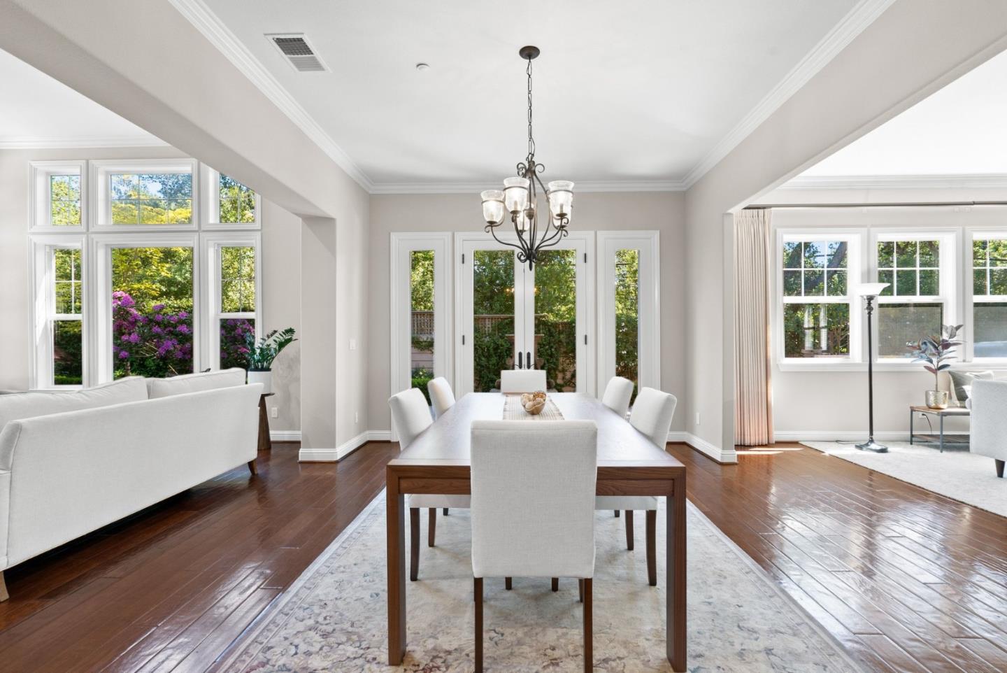 Detail Gallery Image 8 of 51 For 335 Bridlewood Ct, Santa Cruz,  CA 95060 - 5 Beds | 5/1 Baths