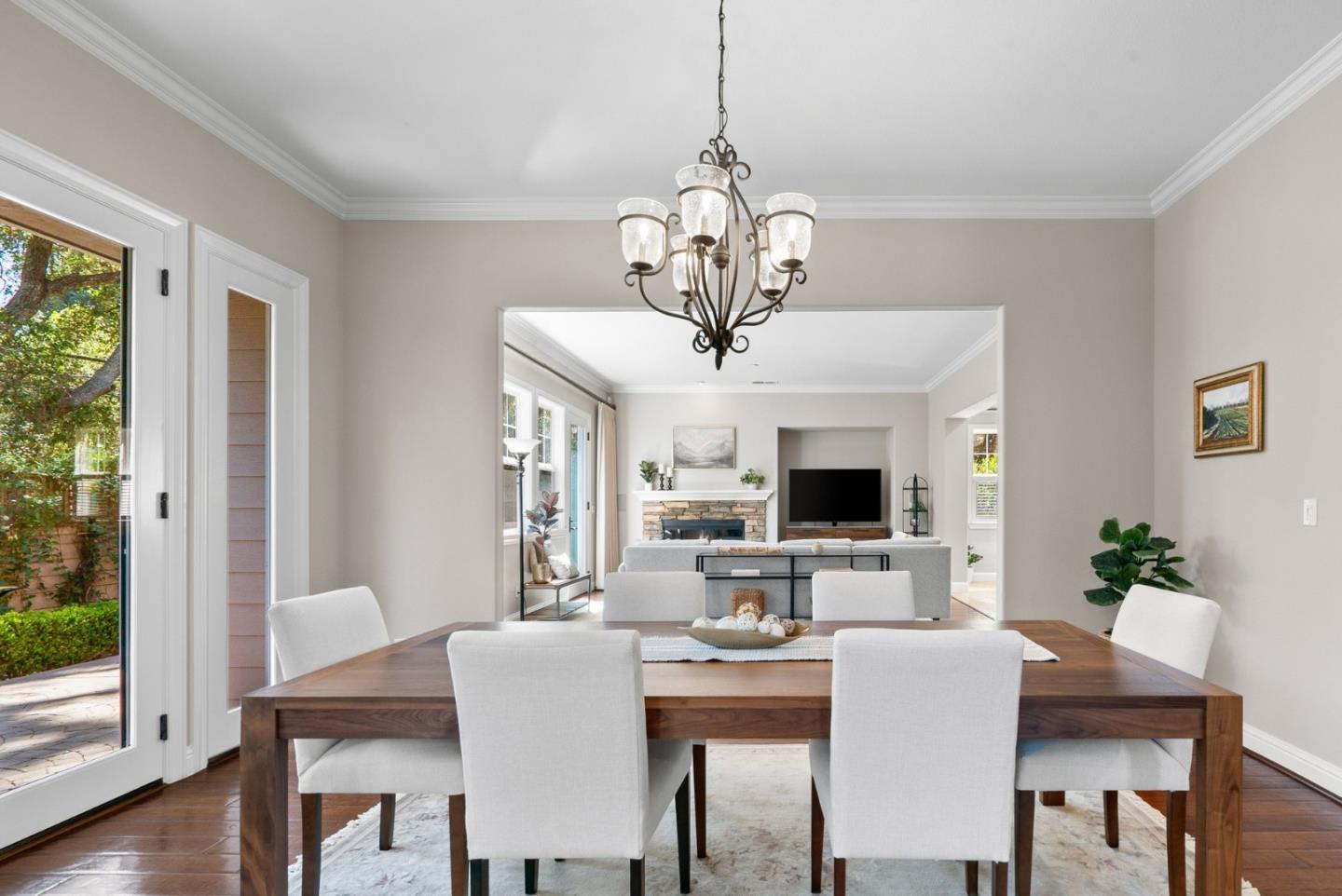 Detail Gallery Image 9 of 51 For 335 Bridlewood Ct, Santa Cruz,  CA 95060 - 5 Beds | 5/1 Baths