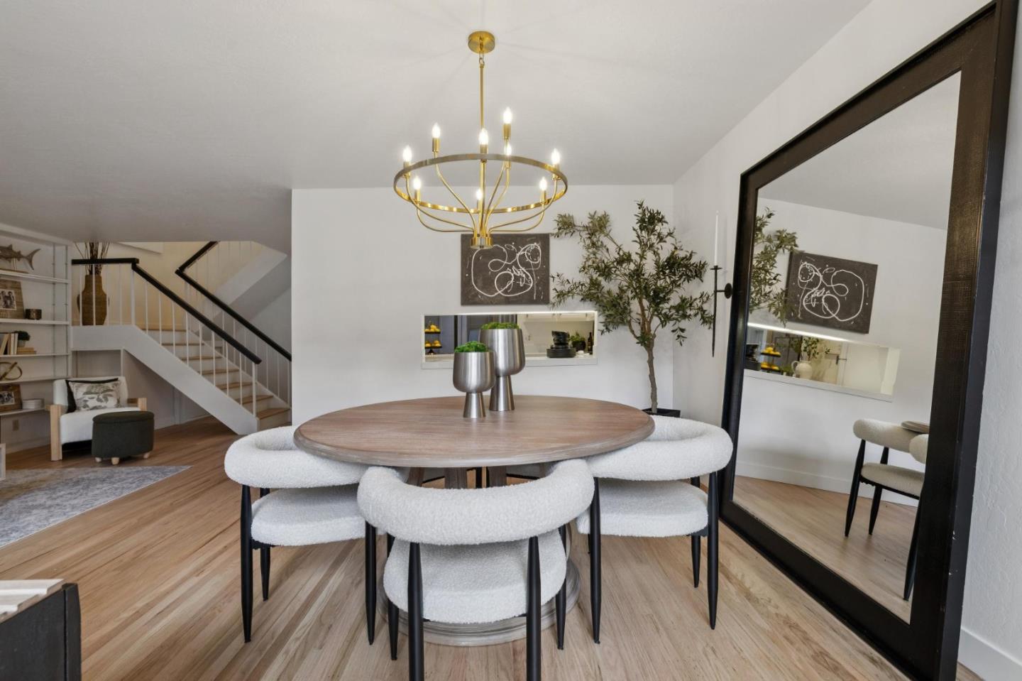 Detail Gallery Image 12 of 58 For 18 Tollridge Ct, San Mateo,  CA 94402 - 3 Beds | 2/1 Baths