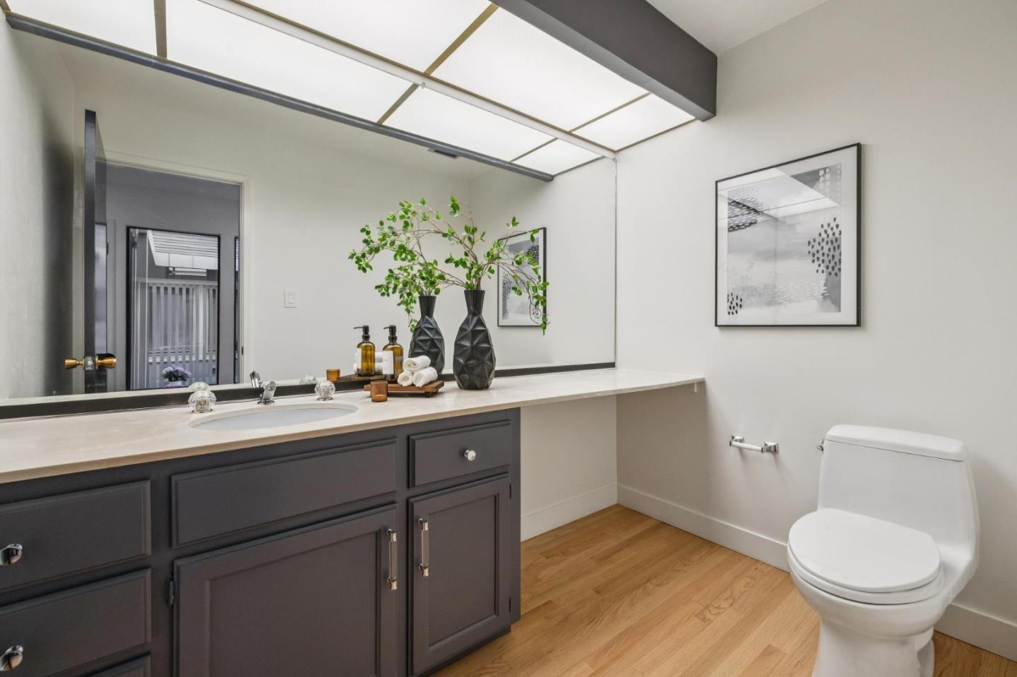 Detail Gallery Image 41 of 58 For 18 Tollridge Ct, San Mateo,  CA 94402 - 3 Beds | 2/1 Baths