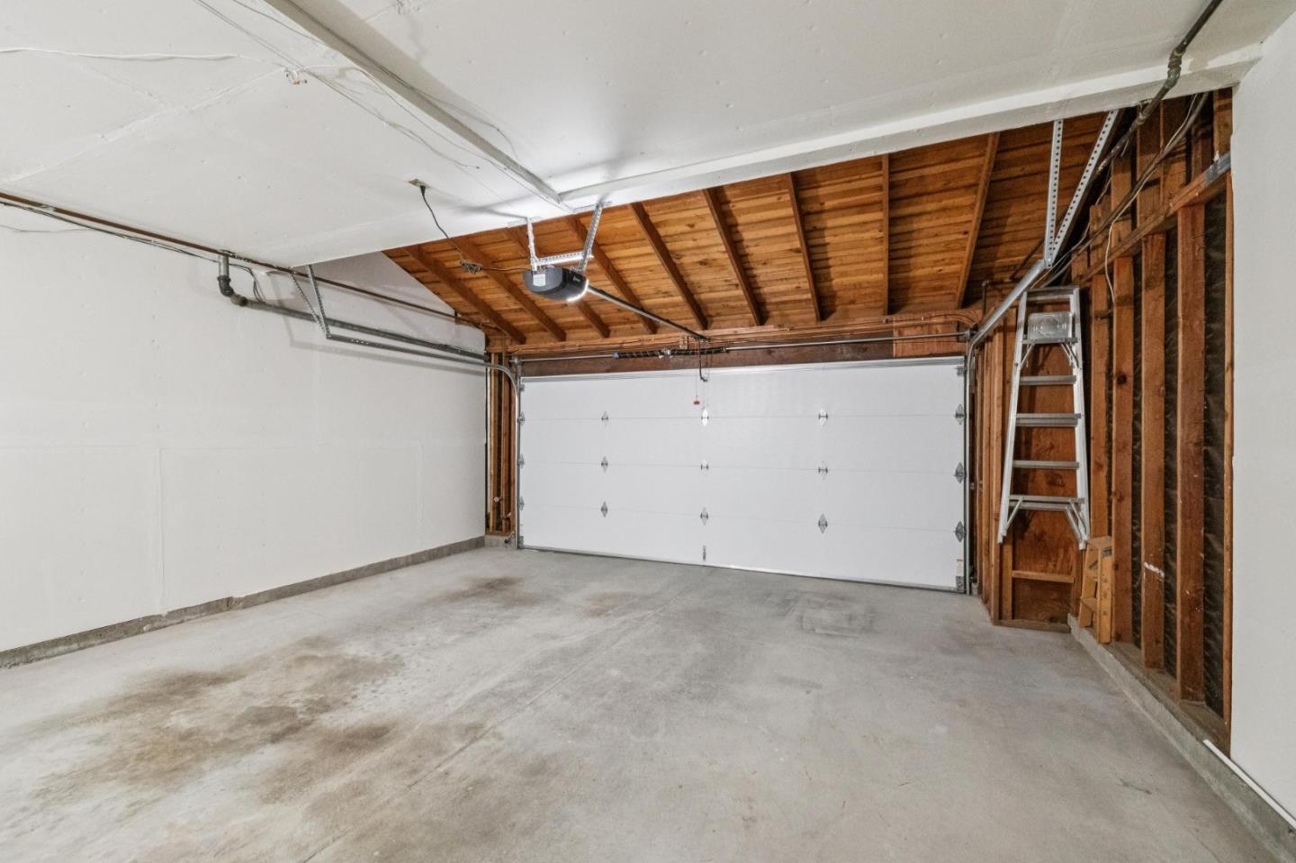 Detail Gallery Image 43 of 58 For 18 Tollridge Ct, San Mateo,  CA 94402 - 3 Beds | 2/1 Baths