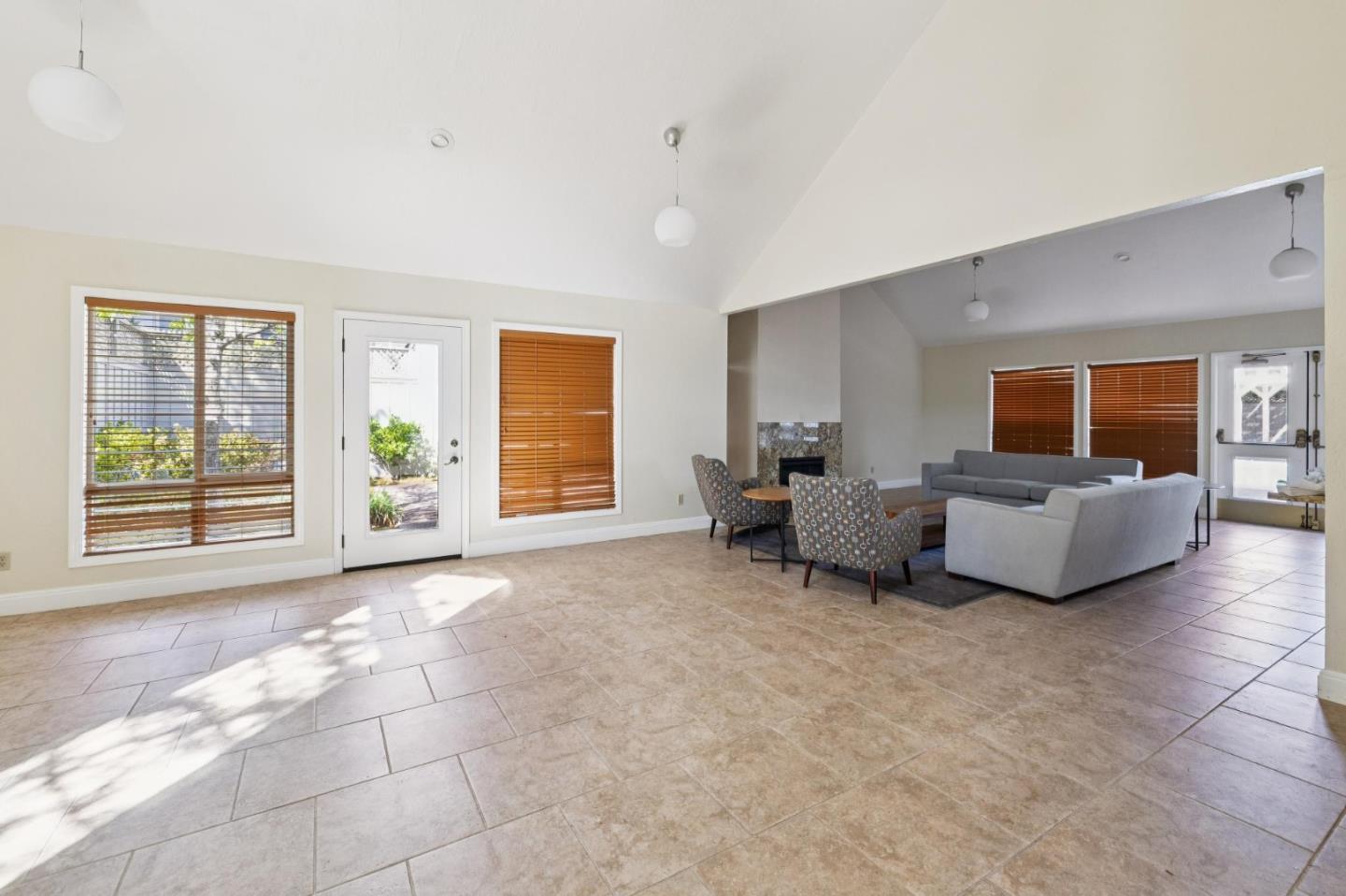 Detail Gallery Image 52 of 58 For 18 Tollridge Ct, San Mateo,  CA 94402 - 3 Beds | 2/1 Baths