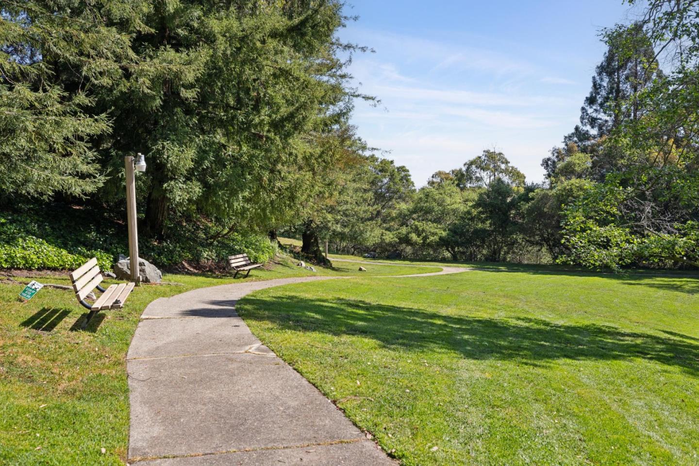 Detail Gallery Image 56 of 58 For 18 Tollridge Ct, San Mateo,  CA 94402 - 3 Beds | 2/1 Baths