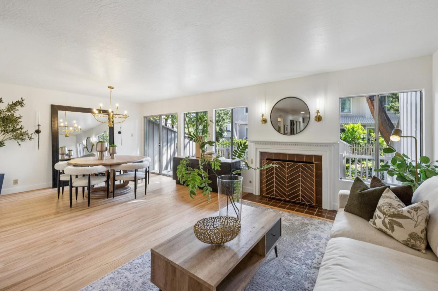 Detail Gallery Image 8 of 58 For 18 Tollridge Ct, San Mateo,  CA 94402 - 3 Beds | 2/1 Baths