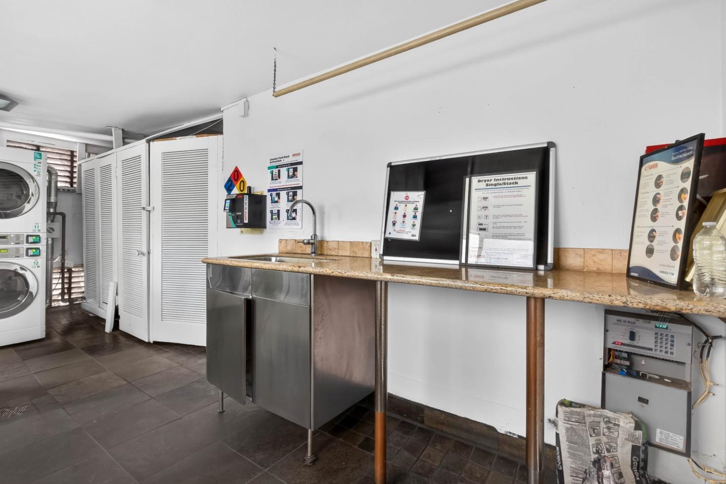 Detail Gallery Image 18 of 21 For 183 Del Medio Ave #310,  Mountain View,  CA 94040 - 2 Beds | 1 Baths